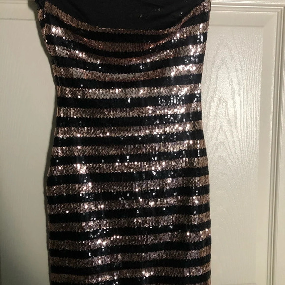 Charlotte Russe Bodycon Sequin dress - Picture 2 of 3